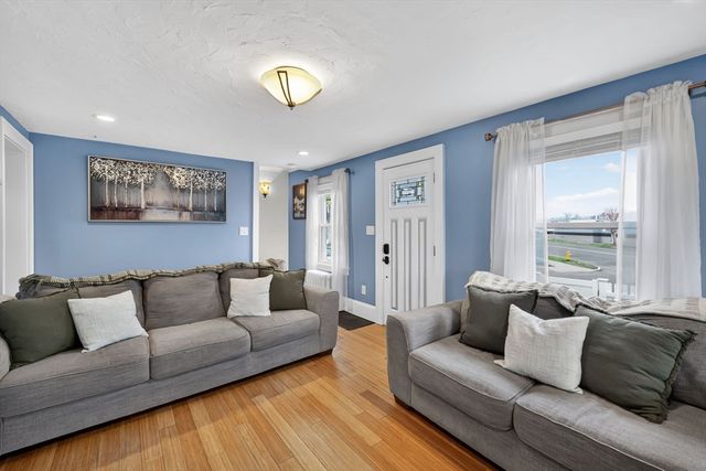400 El Paso St, Springfield, MA 01104