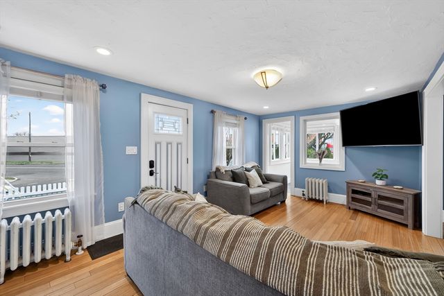 400 El Paso St, Springfield, MA 01104