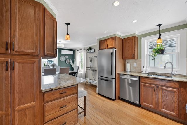 400 El Paso St, Springfield, MA 01104