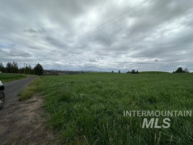 000 Hwy 99, Troy, ID 83871