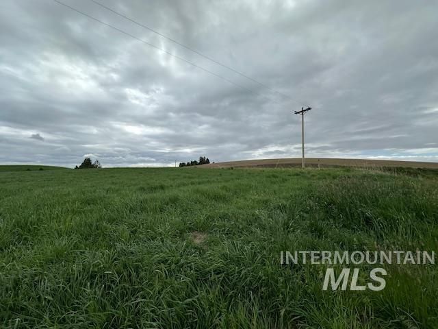 000 Hwy 99, Troy, ID 83871