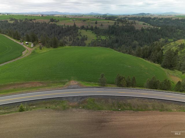 000 Hwy 99, Troy, ID 83871