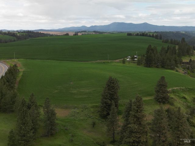 000 Hwy 99, Troy, ID 83871