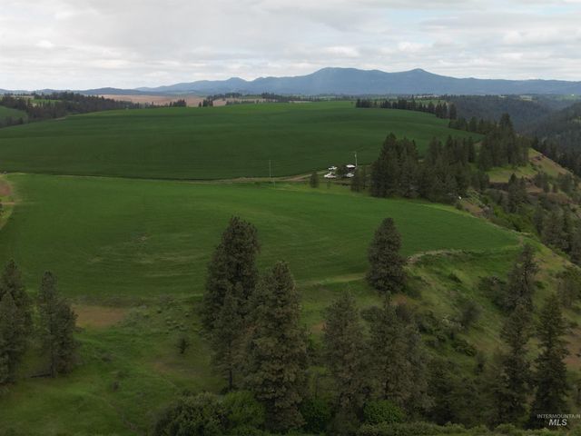 000 Hwy 99, Troy, ID 83871