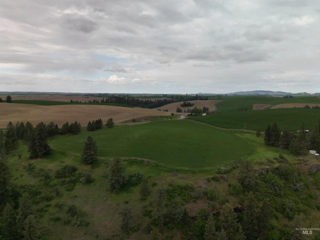 000 Hwy 99, Troy, ID 83871