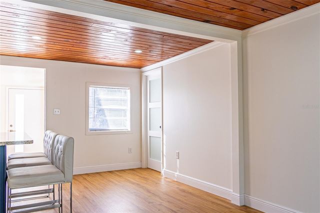 922 CR 482A, Lake Panasoffkee, FL 33538