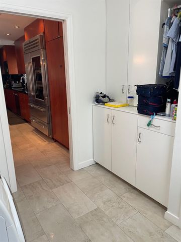 5232 Piping Rock Lane, Houston, TX 77056