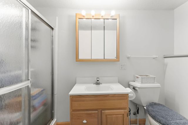5393 Flagstaff Circle SE, Prior Lake, MN 55372