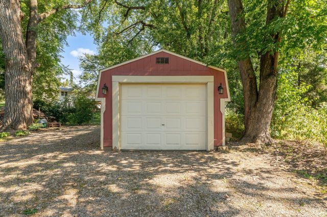 5393 Flagstaff Circle SE, Prior Lake, MN 55372