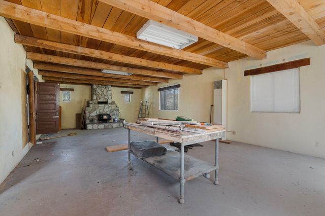 137 County Rd 83, Cordova, NM 87523