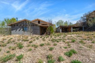 137 County Rd 83, Cordova, NM 87523