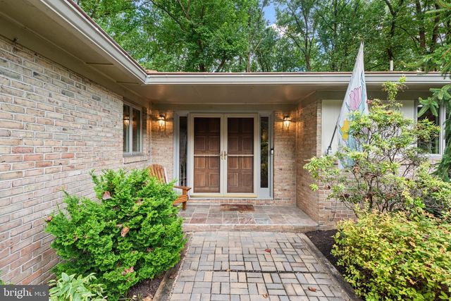 10 WINTERBERRY CT, Glen Arm, MD 21057