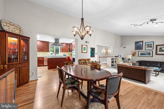 10 WINTERBERRY CT, Glen Arm, MD 21057