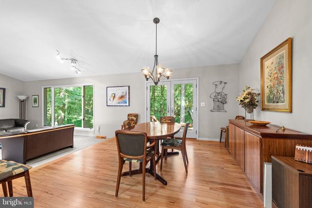 10 WINTERBERRY CT, Glen Arm, MD 21057