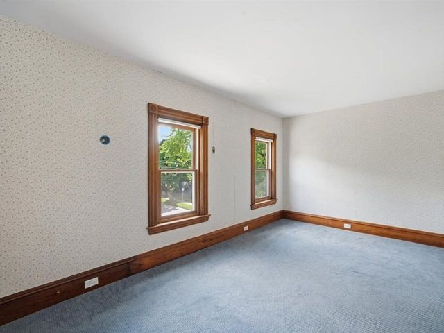 36 Henry Street, Burlington, VT 05401