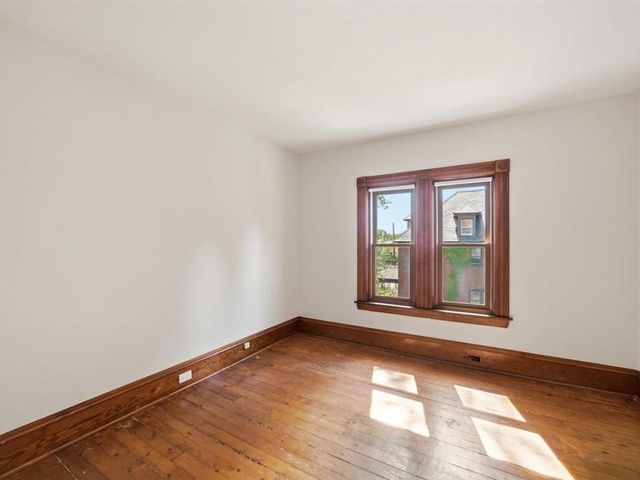 36 Henry Street, Burlington, VT 05401