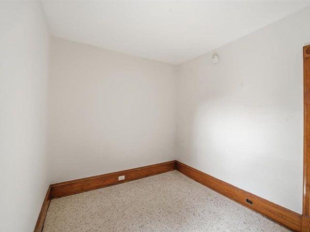 36 Henry Street, Burlington, VT 05401