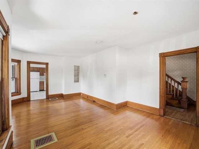 36 Henry Street, Burlington, VT 05401