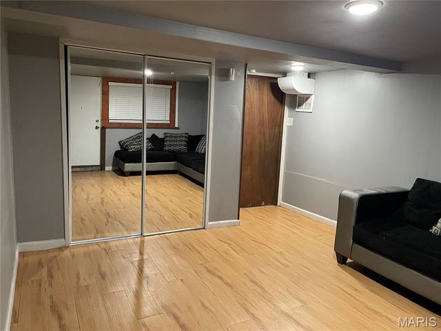 3802 Melba Place, Northwoods, MO 63121