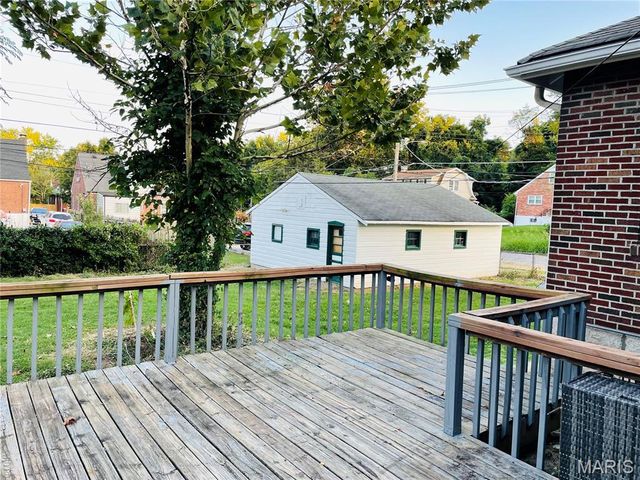 3802 Melba Place, Northwoods, MO 63121