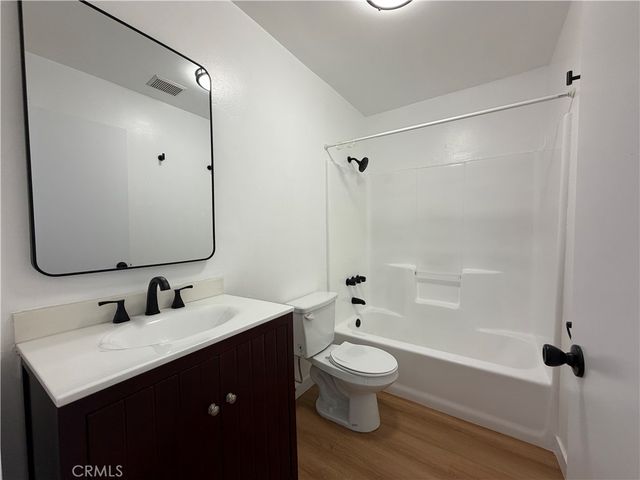 1758 N Kingsley 5, Los Angeles, CA 90027