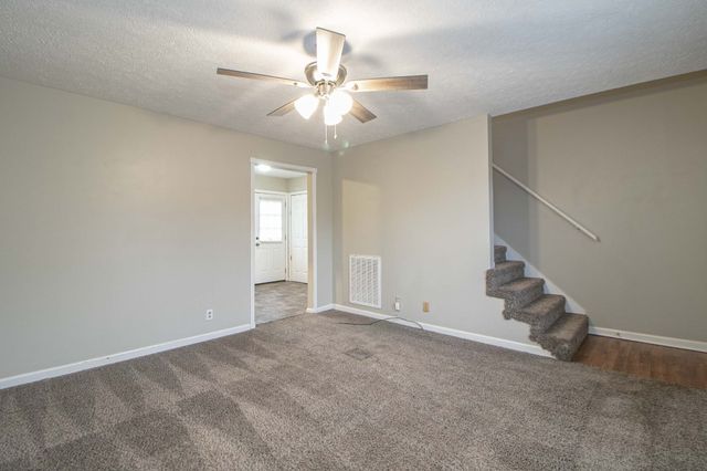 304 Atlantic Avenue, Oak Grove, KY 42262