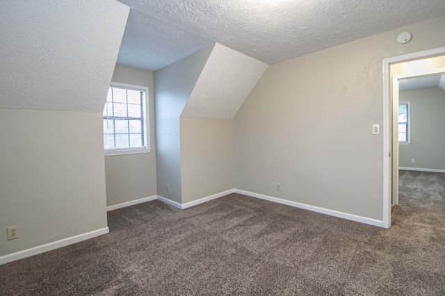 304 Atlantic Avenue, Oak Grove, KY 42262