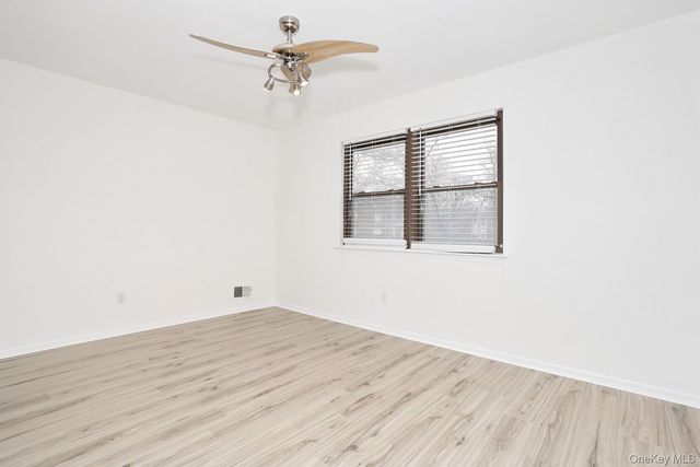 26 Milford Lane F, Suffern, NY 10901