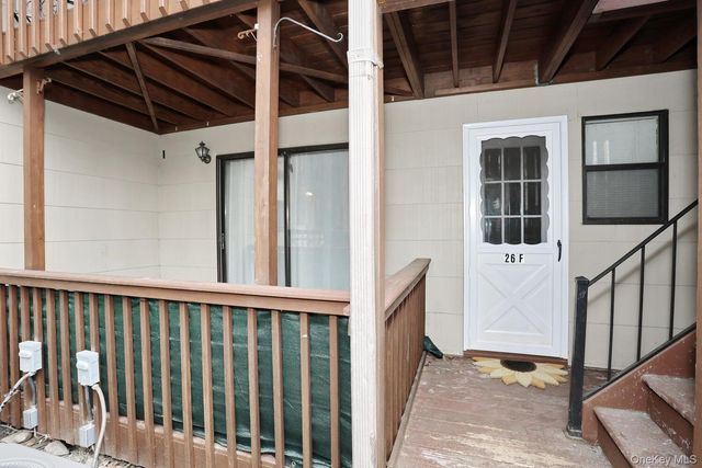 26 Milford Lane F, Suffern, NY 10901