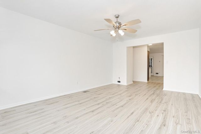 26 Milford Lane F, Suffern, NY 10901