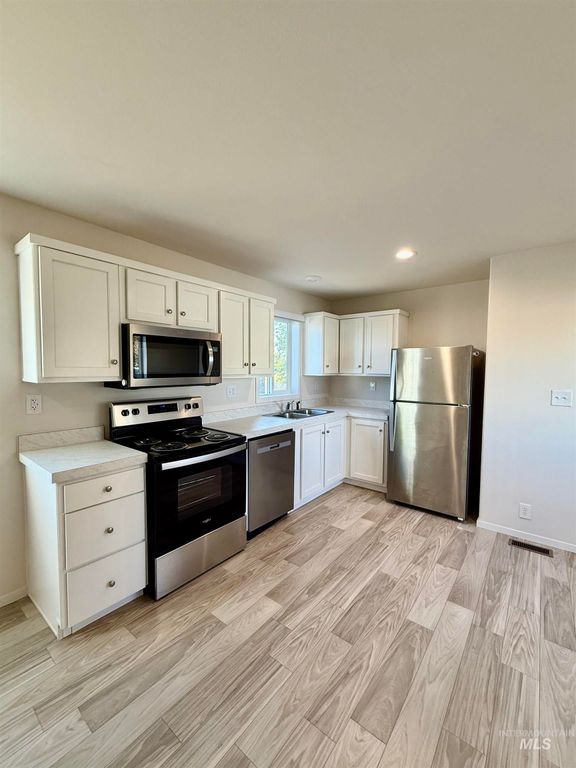 215 Dawn Dr., Mountain Home, ID 83647 photo 5