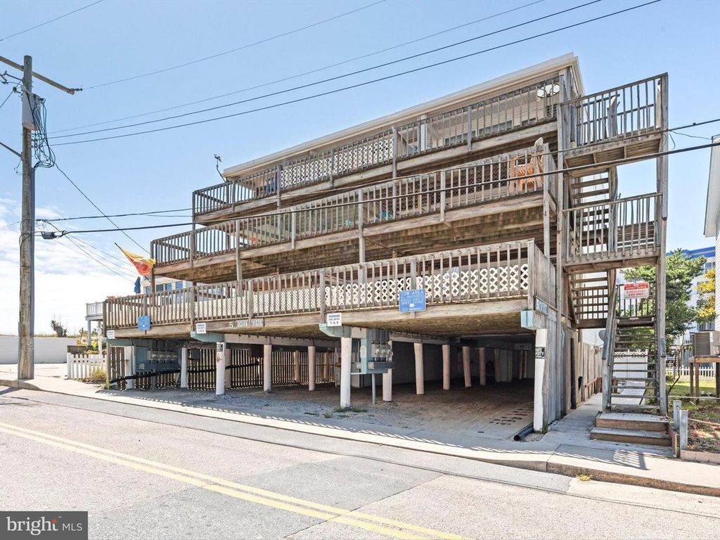 5 93RD ST #5, Ocean City, MD 21842