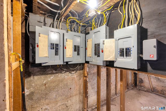 44 Glendale Avenue, Hartford, CT 06106