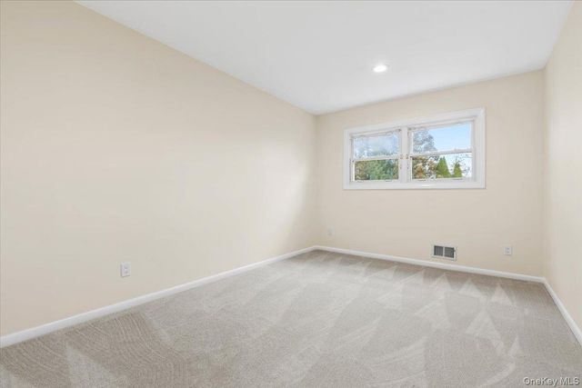 16 Dell Drive, Eastchester, NY 10709