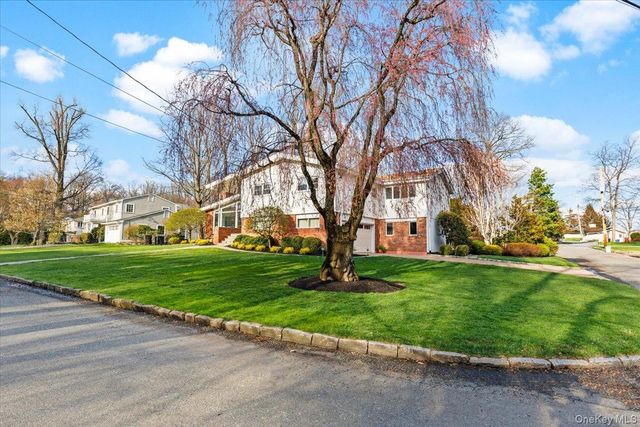 16 Dell Drive, Eastchester, NY 10709