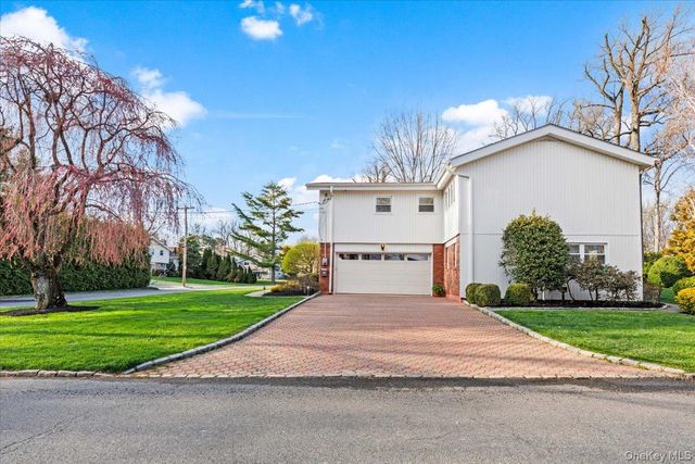 16 Dell Drive, Eastchester, NY 10709