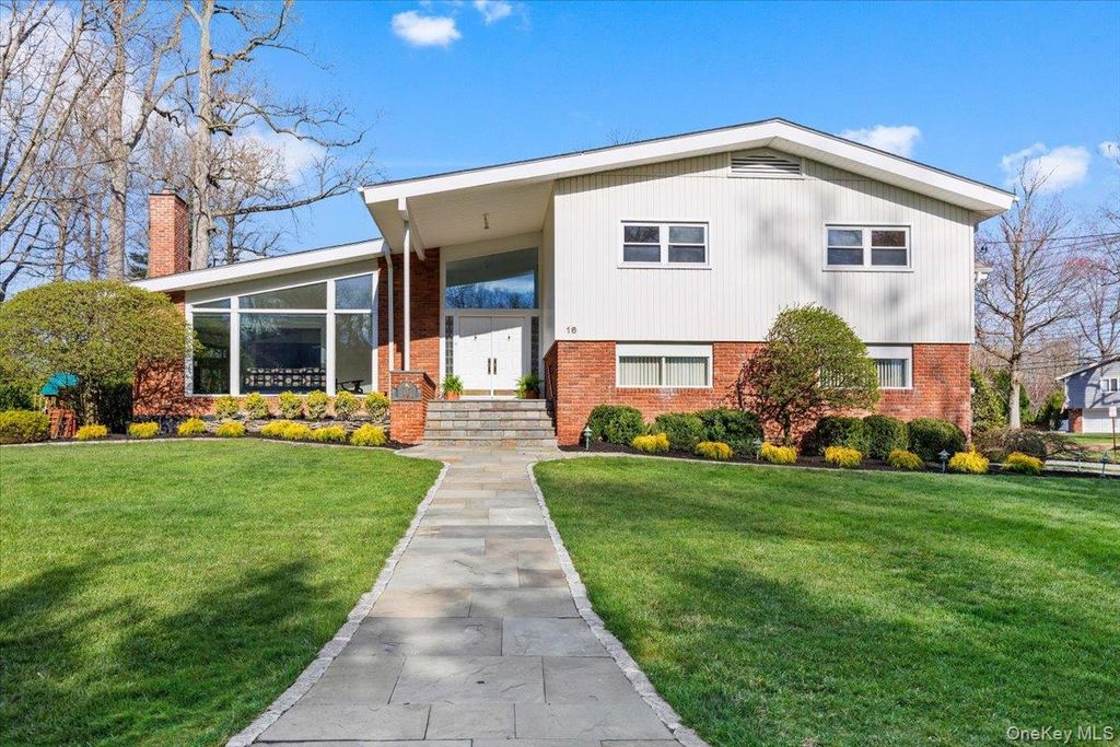 16 Dell Drive, Eastchester, NY 10709
