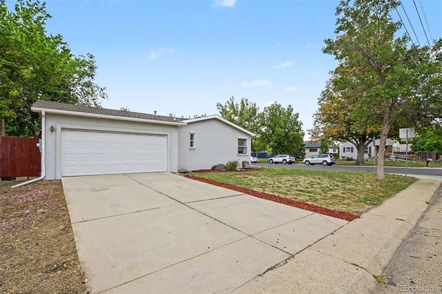 2301 Florence Street, Aurora, CO 80010