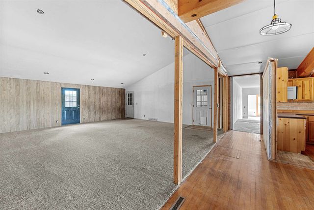 279 N 170th Rd, Bennington, KS 67422