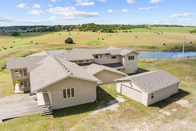 279 N 170th Rd, Bennington, KS 67422