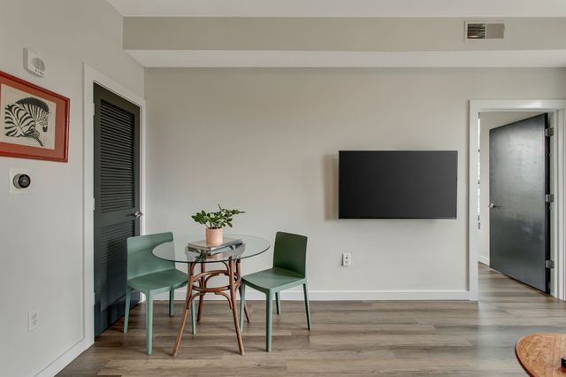 1900 12th Ave S Apt 415, Nashville, TN 37203