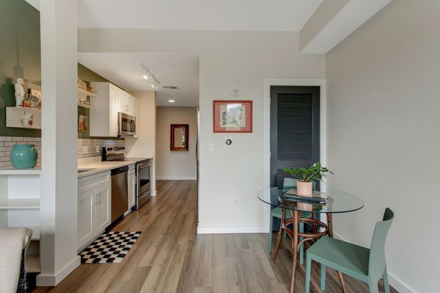 1900 12th Ave S Apt 415, Nashville, TN 37203