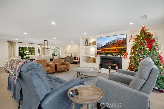 1062 W Valencia Mesa Drive, Fullerton, CA 92833