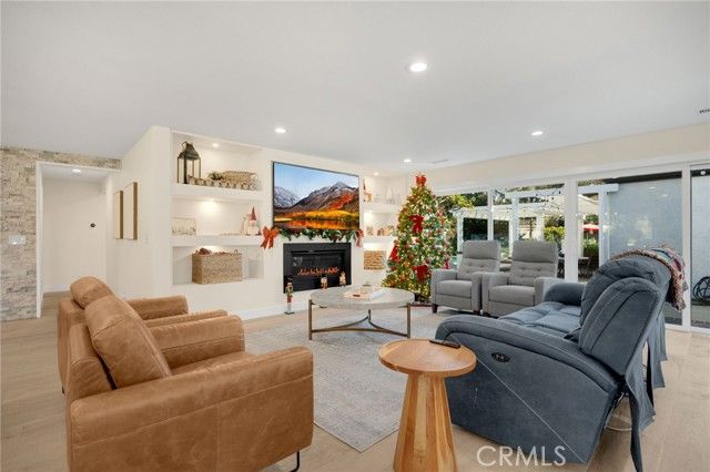 1062 W Valencia Mesa Drive, Fullerton, CA 92833