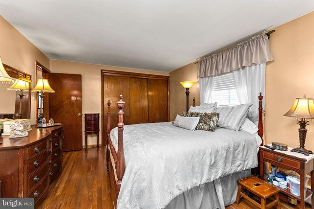 1030 WALT RD, Pennsburg, PA 18073