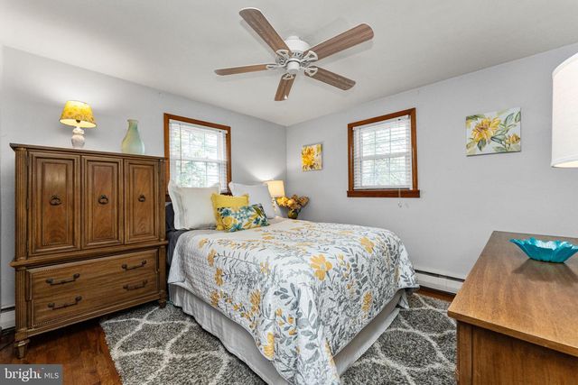 1030 WALT RD, Pennsburg, PA 18073