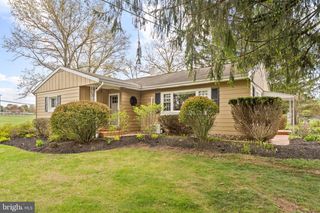 1030 WALT RD, Pennsburg, PA 18073