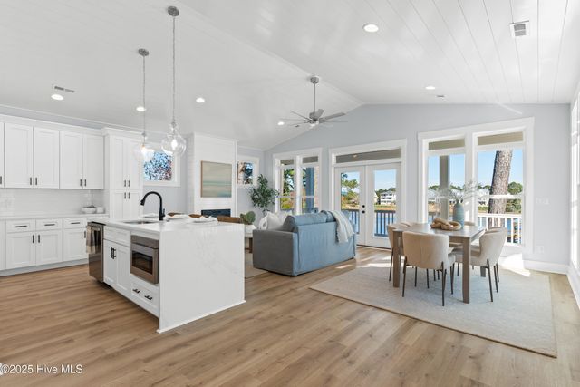 3704 E Yacht Drive, Oak Island, NC 28465