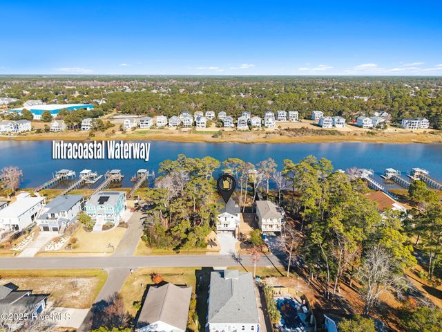 3704 E Yacht Drive, Oak Island, NC 28465