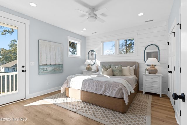 3704 E Yacht Drive, Oak Island, NC 28465